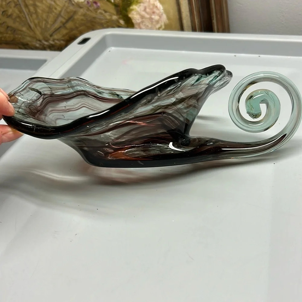 Vintage Hand Blown Swirl Art Glass Purple Hued‎ Centerpiece Bowl Decor